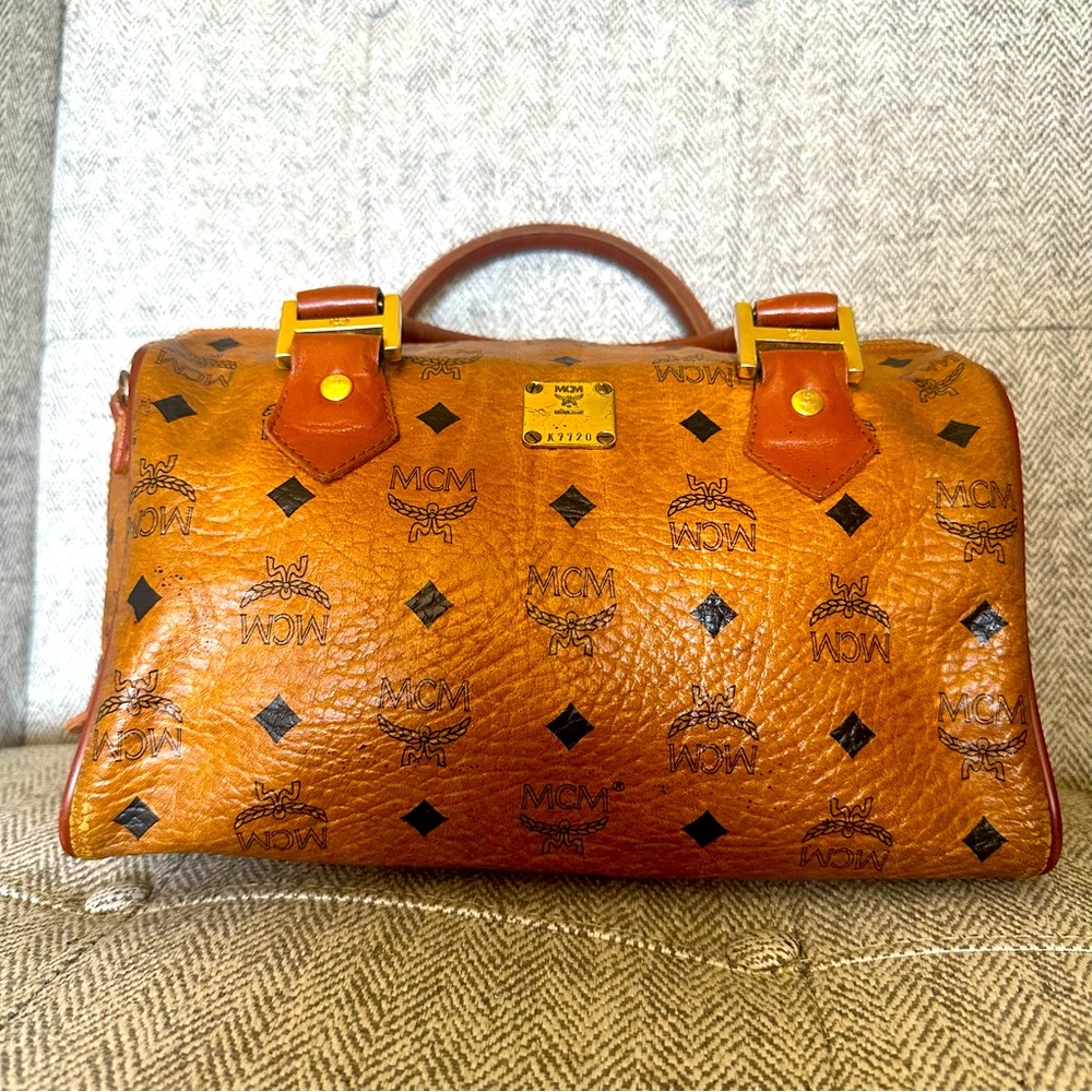 🦚HP🦚 MCM Visetos Leather Boston Bag